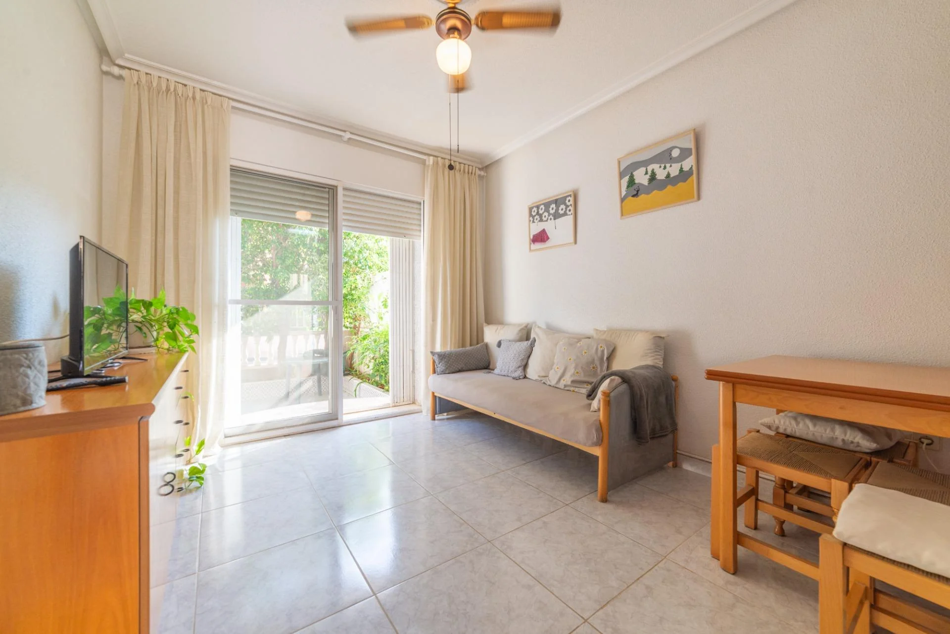 Ground-floor flat near beach, one bedroom