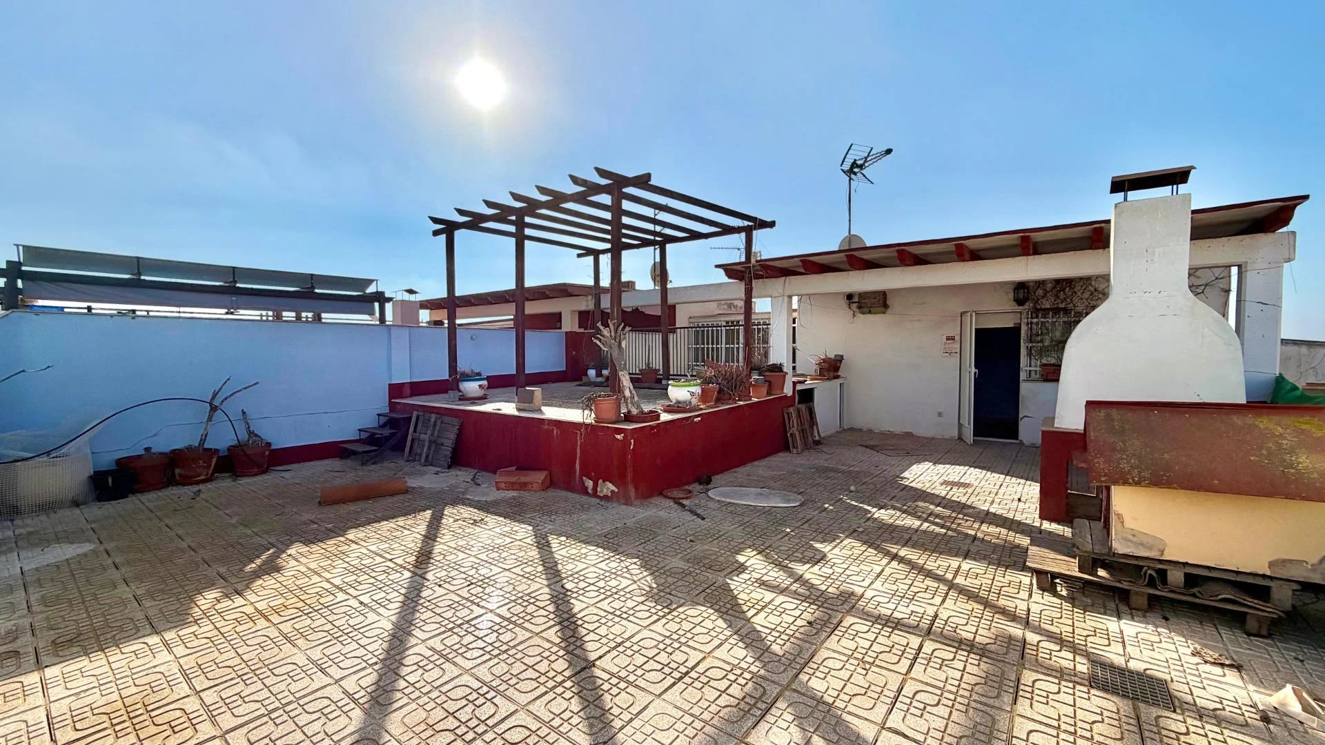 Central penthouse with private solarium
