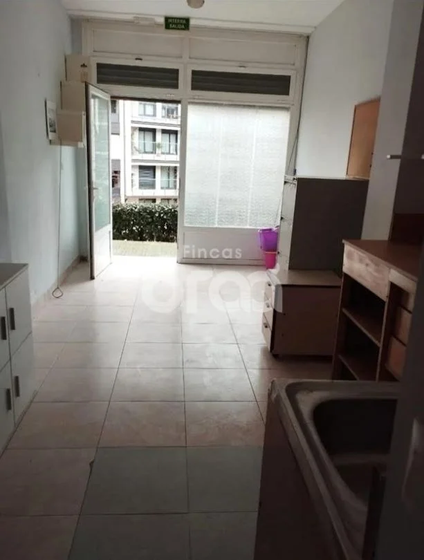 Central Santurtzi commercial unit, 22 m²