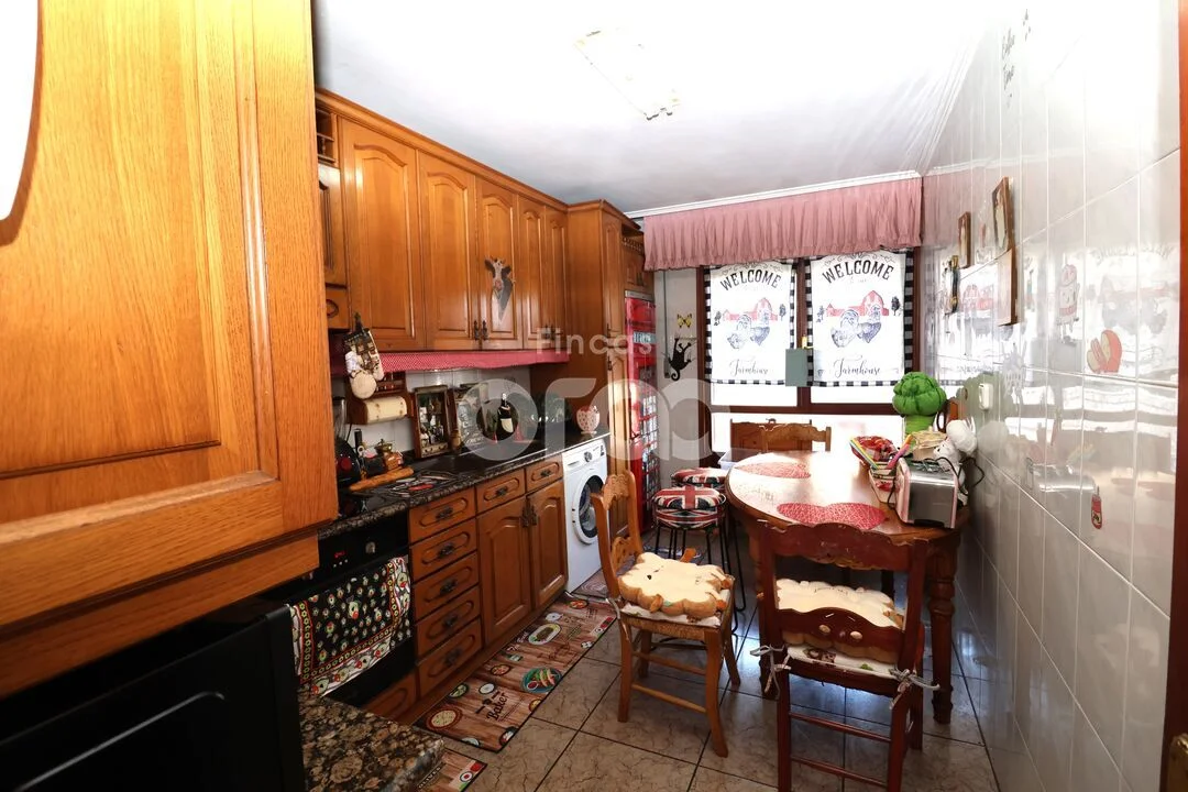 Piso soleado en Kabiezes, tres habitaciones