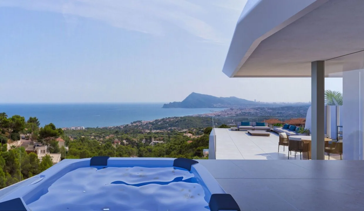 Four-bedroom property with six bathrooms
