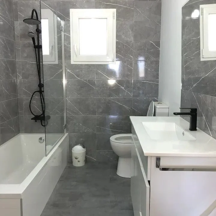 Seven-bedroom property with four bathrooms