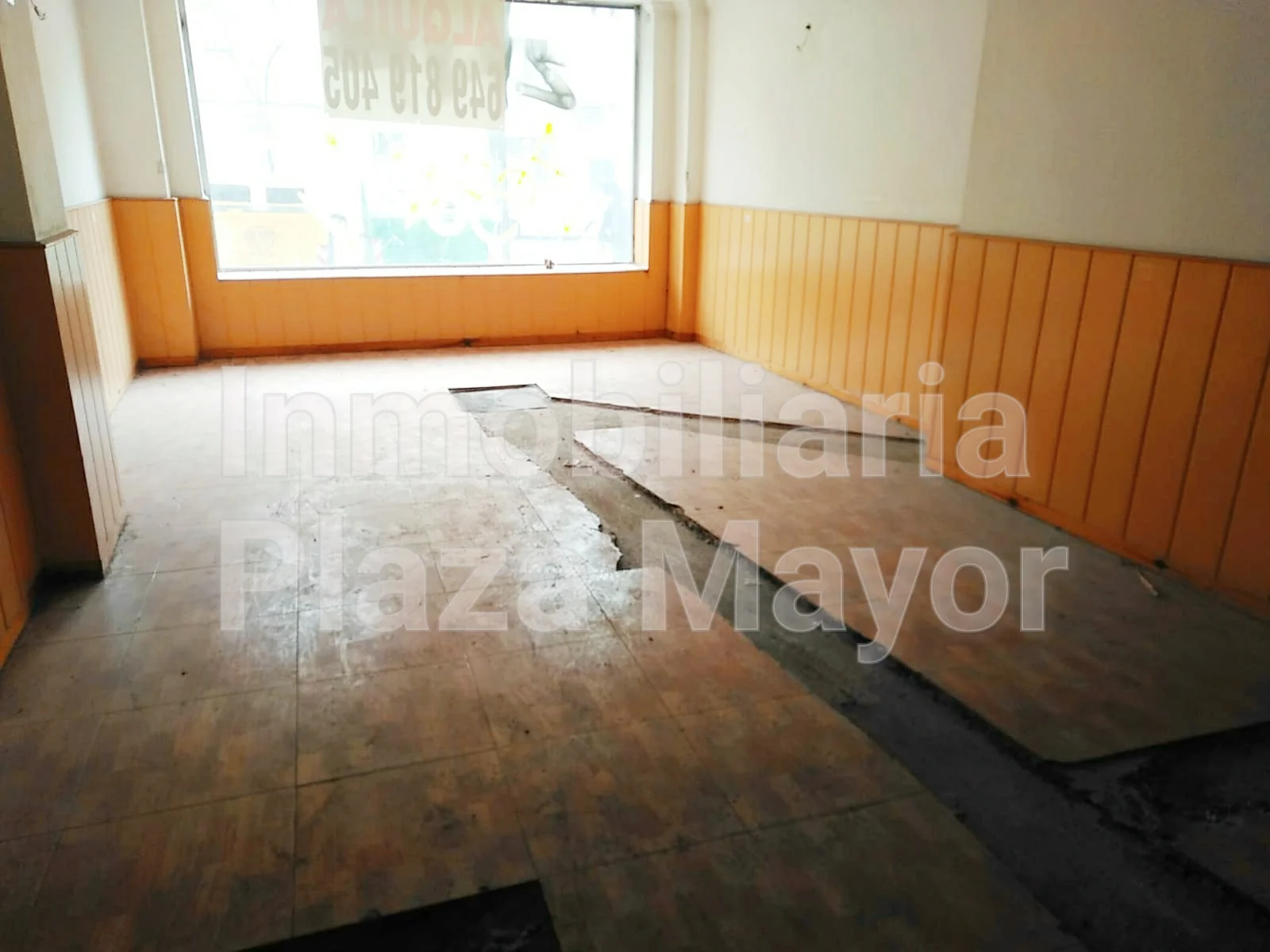 Large Salamanca commercial unit, 561 m²