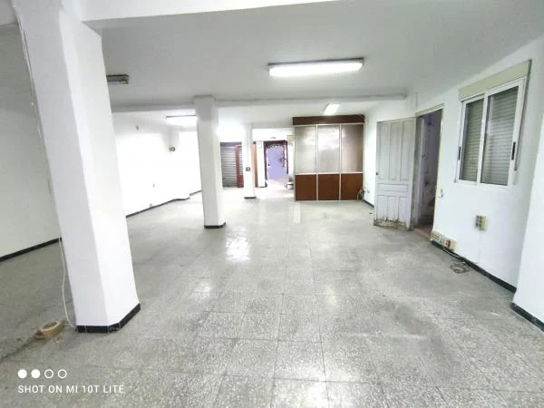 Central Elche commercial unit, 290 m²