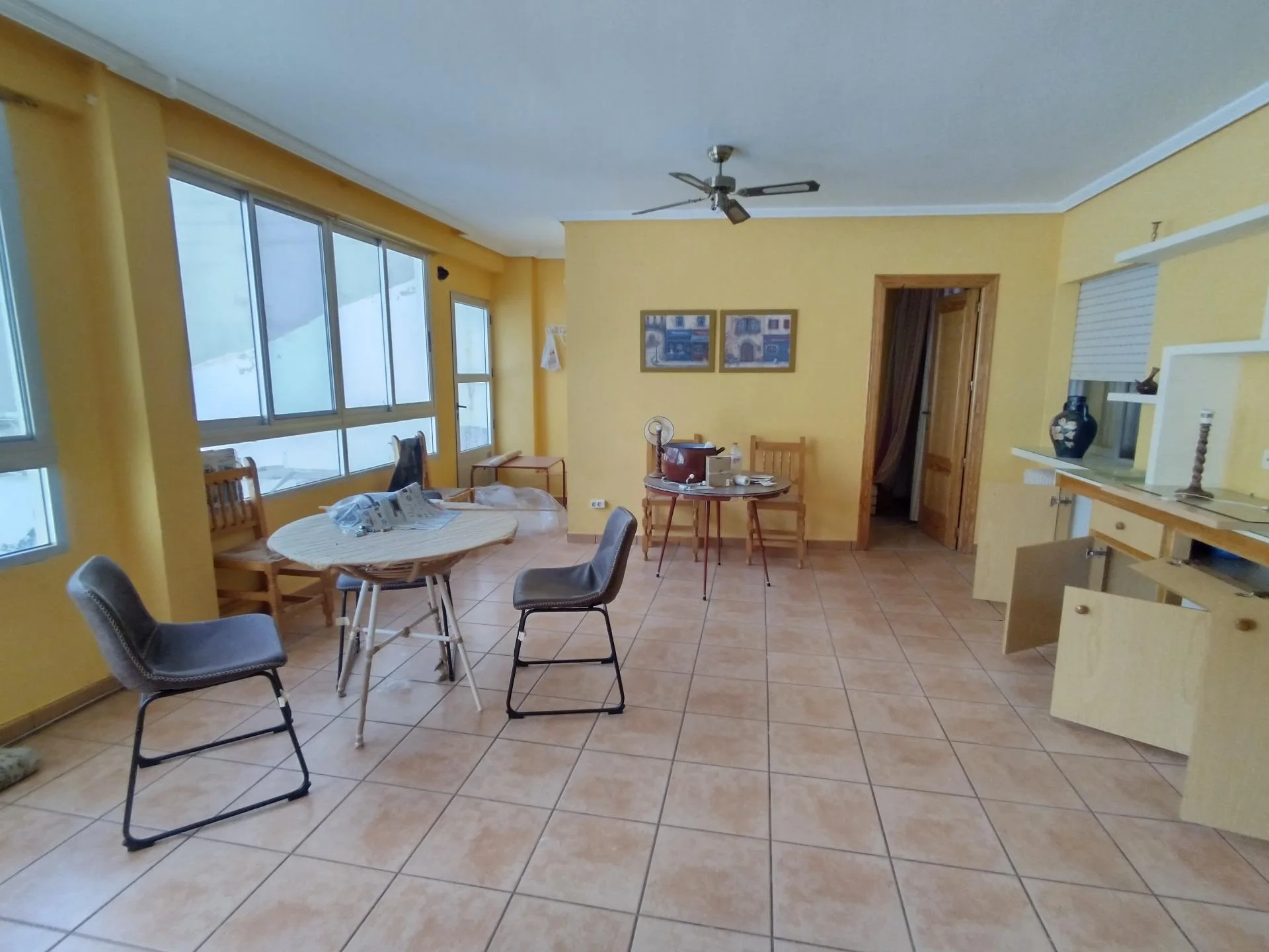 Casa lista para vivir en Barrax, 3 dormitorios