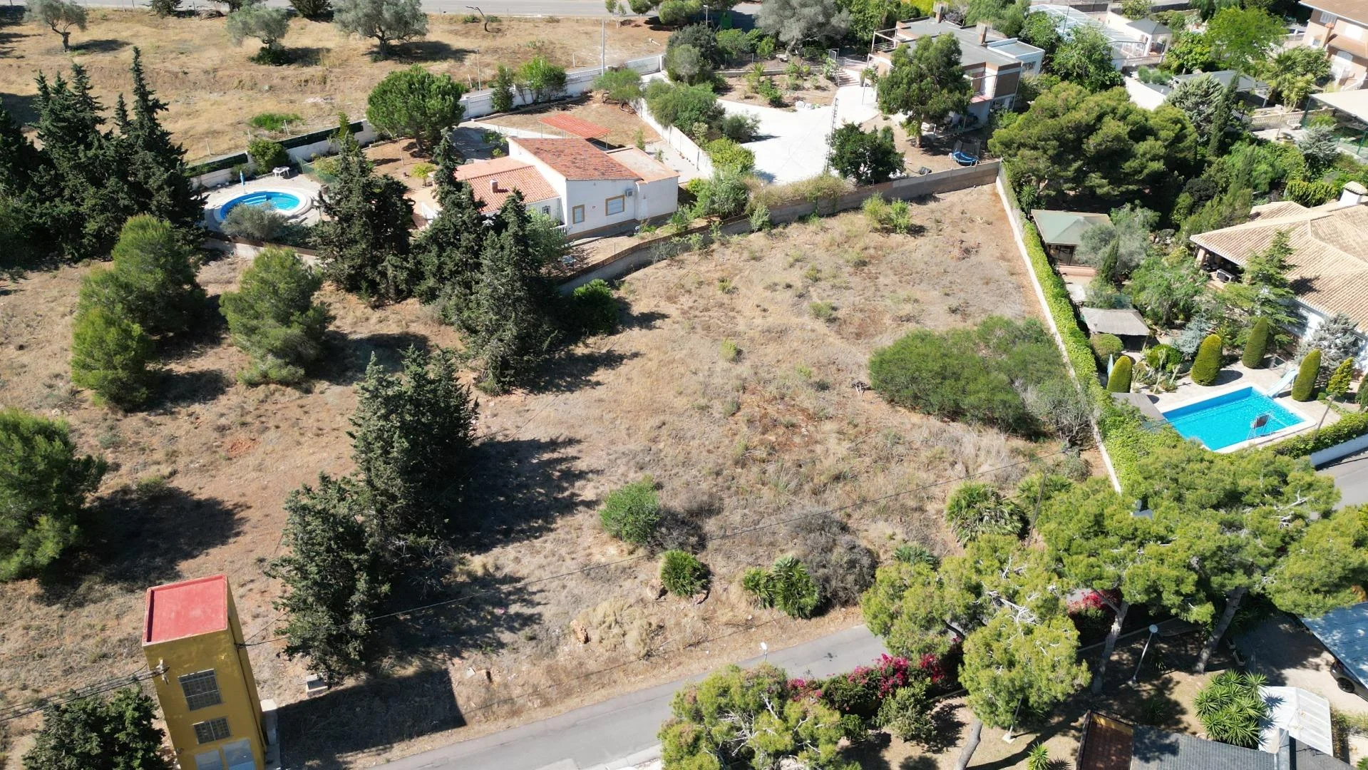 Urban plot in Tentegorra, 1,789 m²