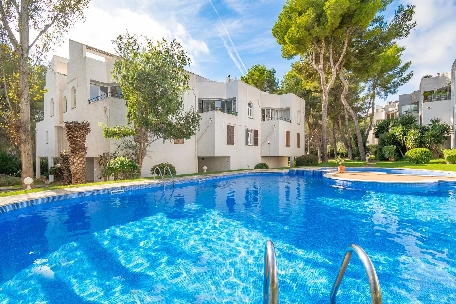 Dúplex renovado en Mallorca con piscina comunitaria