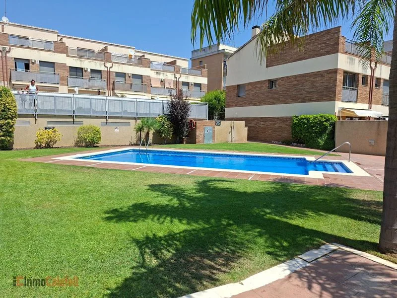 Townhouse with 48 m² garden