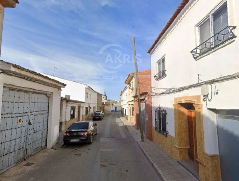 Oportunidad de reforma de 153 m² en Campo