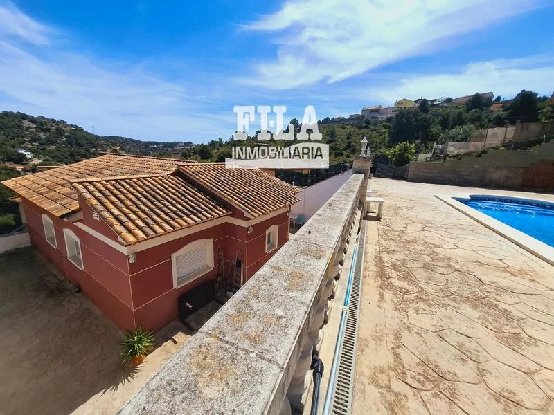 Detached chalet with private pool