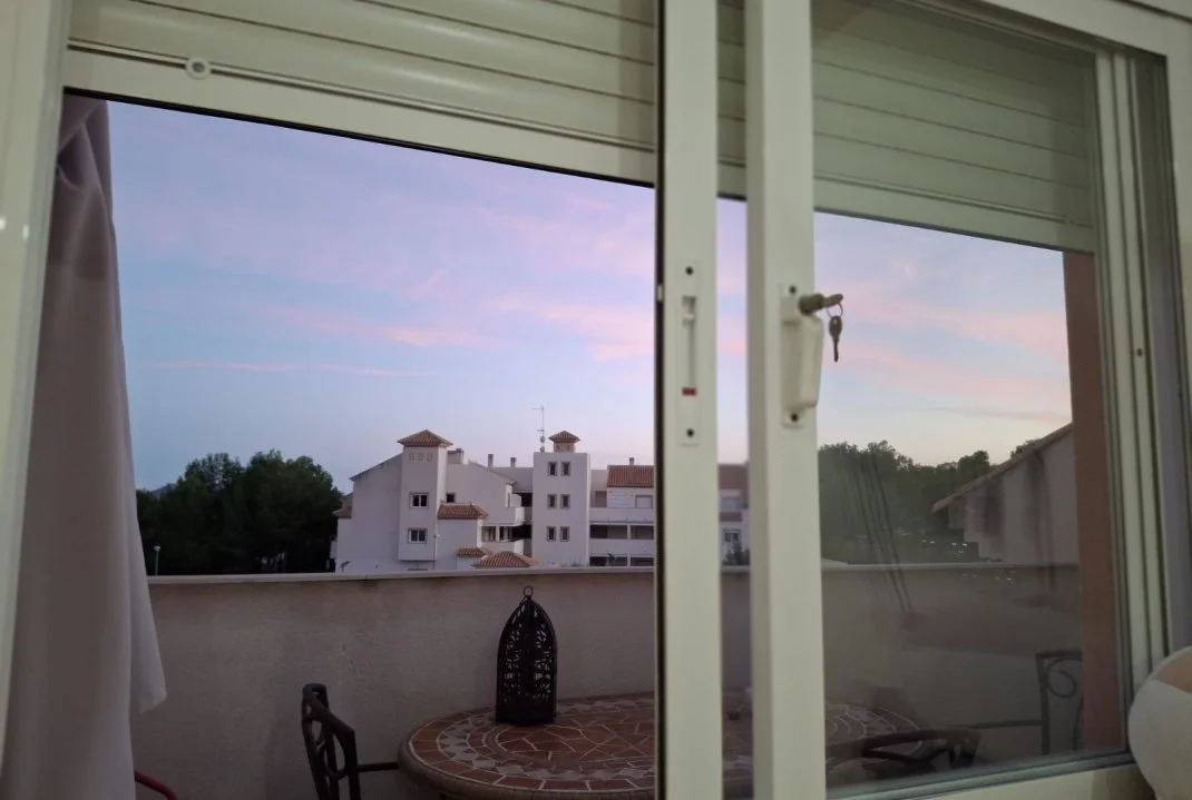Apartamento de dos dormitorios en Montebello con vistas al mar