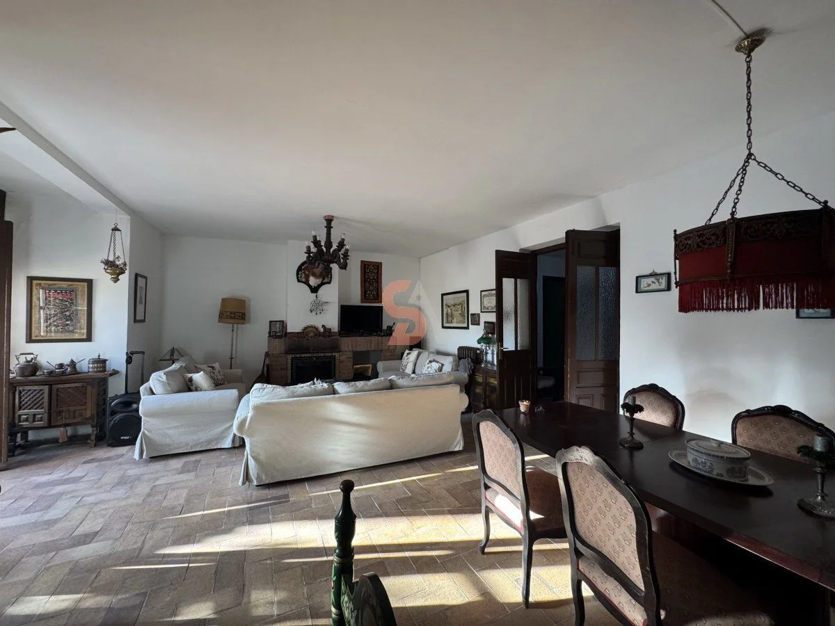 Gran casa en Hornillos con cinco dormitorios