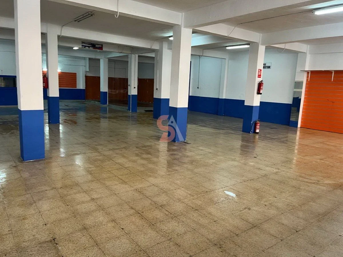 Local comercial a pie de calle, 316 m²