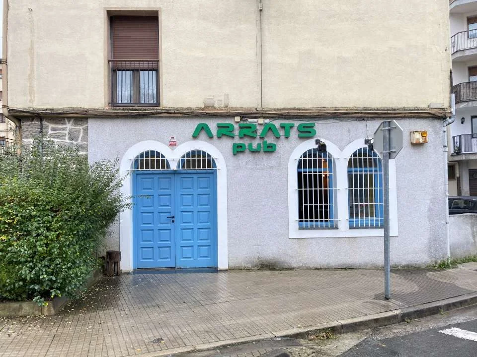 Bar acondicionado en Mendaro, 155 m²