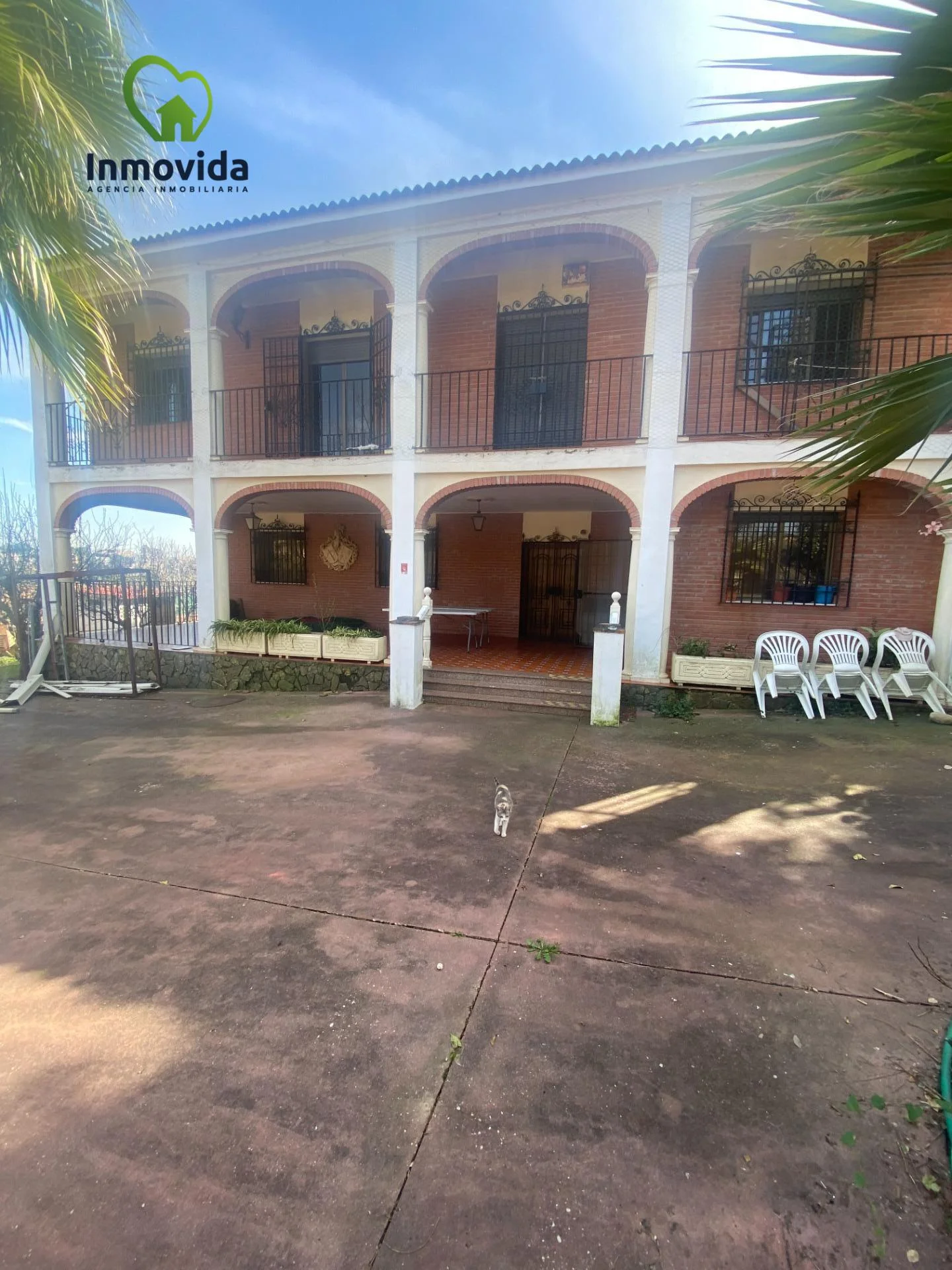 Chalet con piscina en Encinares de Alcolea