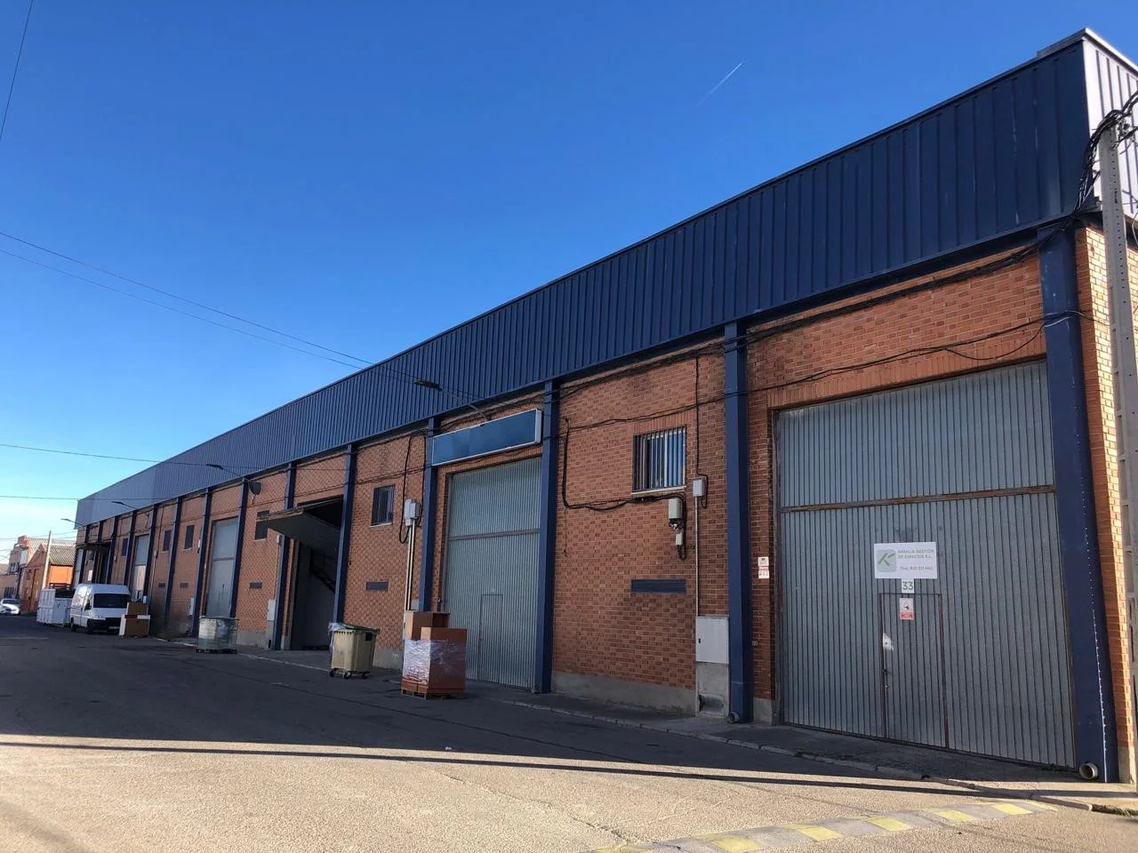 Ten-unit industrial portfolio in Illescas