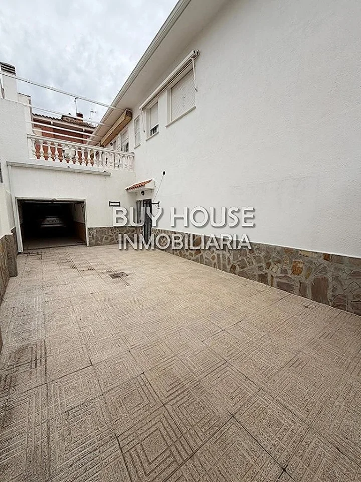 Independent house with four bedrooms