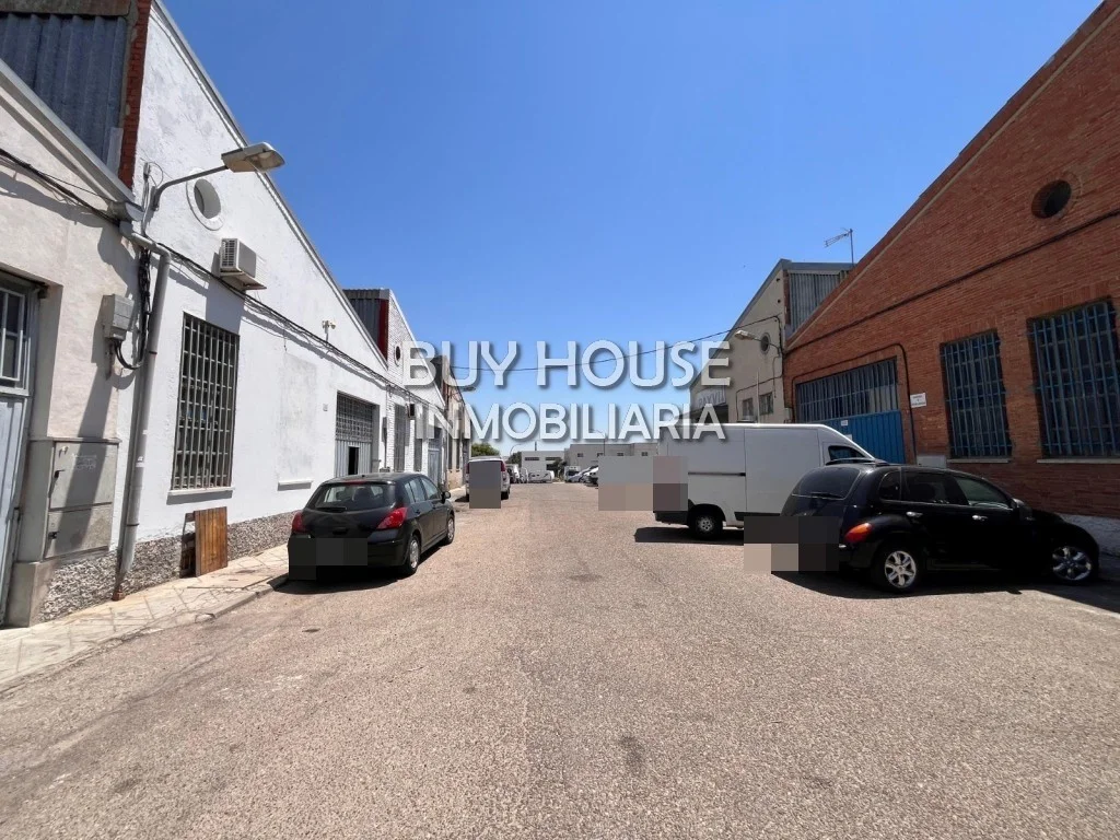Industrial warehouse in Illescas, 400 m²