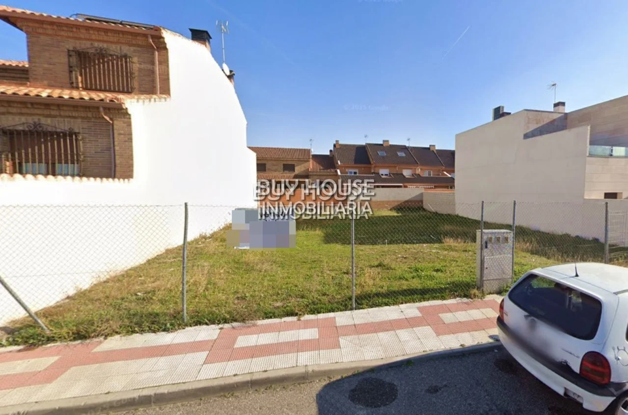 Urban plot in Illescas, 216 m²