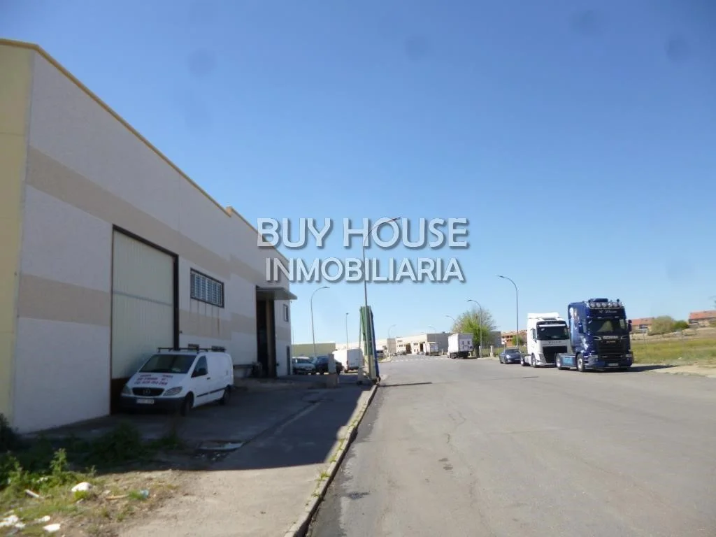 Industrial plot in Yuncos, 1,000 m²