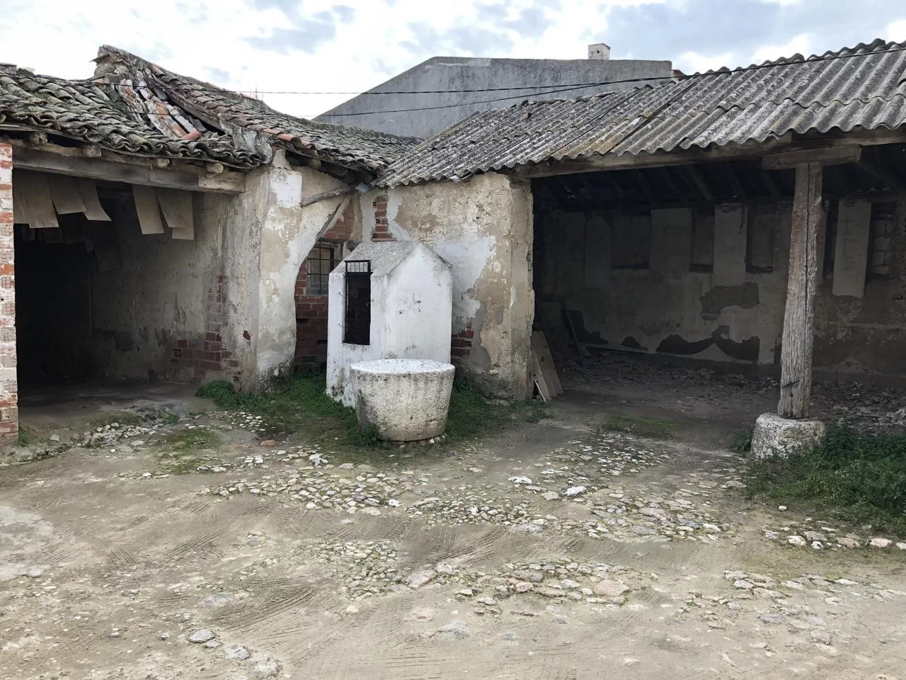Urban plot in Cedillo, 155 m²