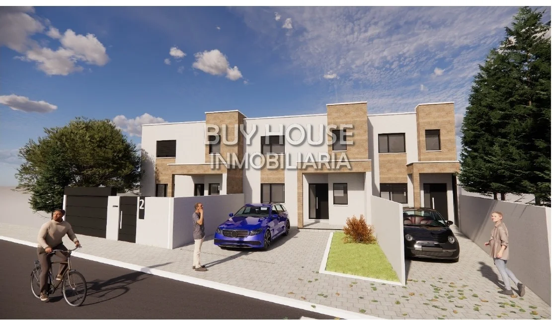Three new-build townhouses in Cobeja