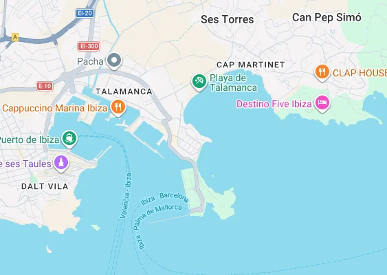 Apartamento con vistas al mar y piscina en Can Furnet