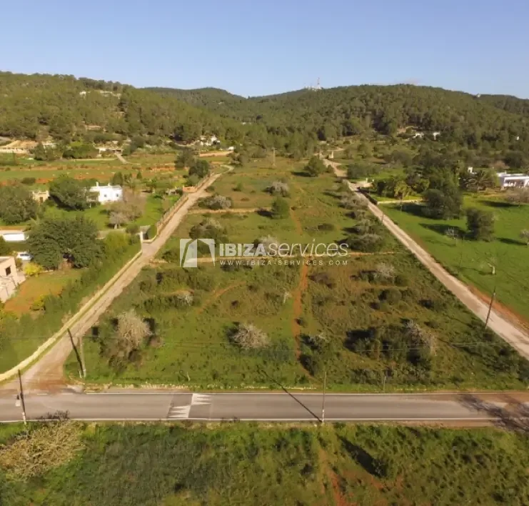 Gran parcela con proyecto de vivienda