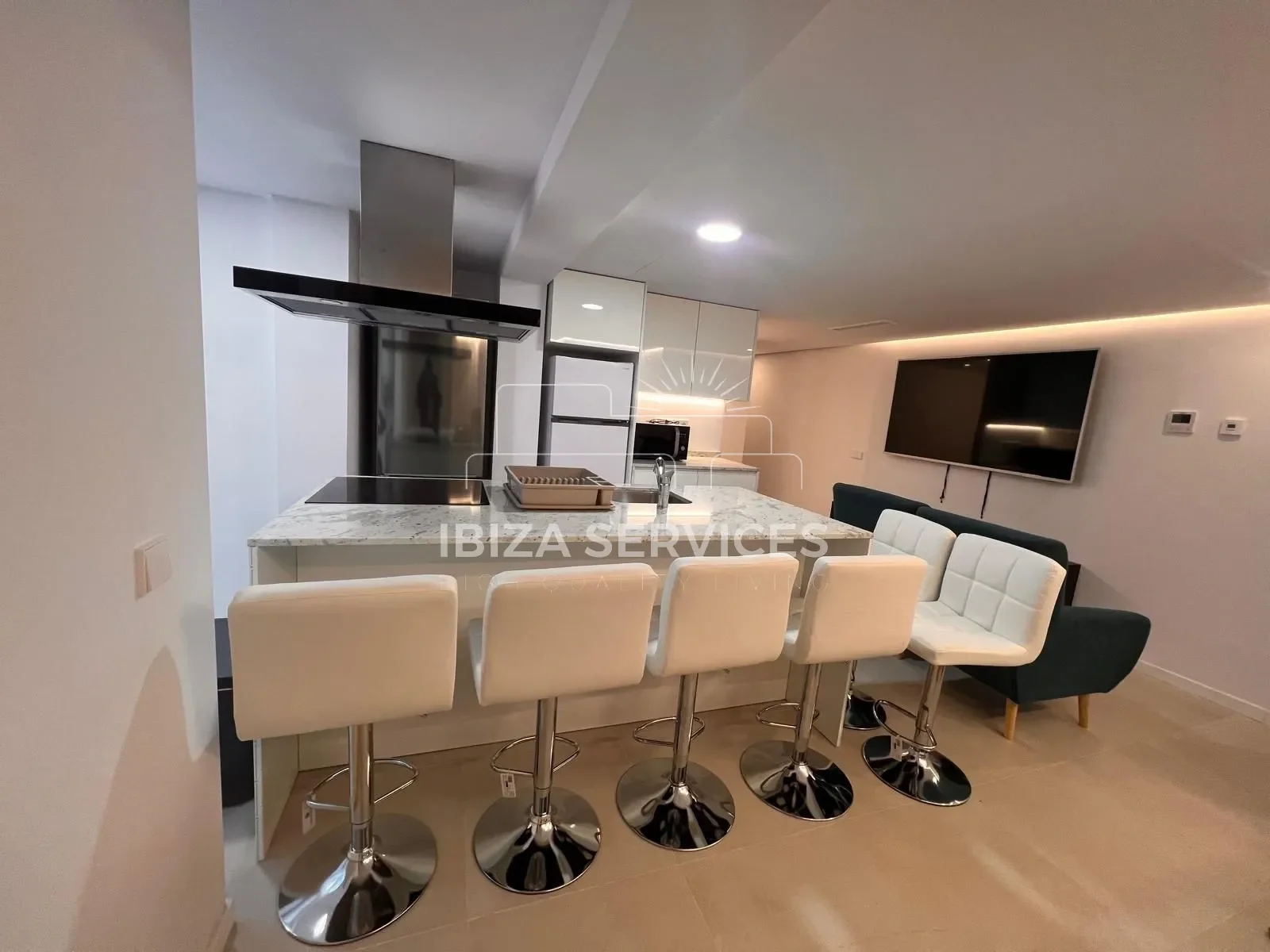 Apartamento reformado en Los Molinos, seis dormitorios