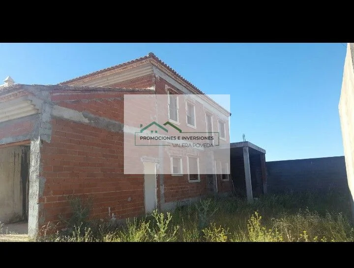 House under construction with six bedrooms