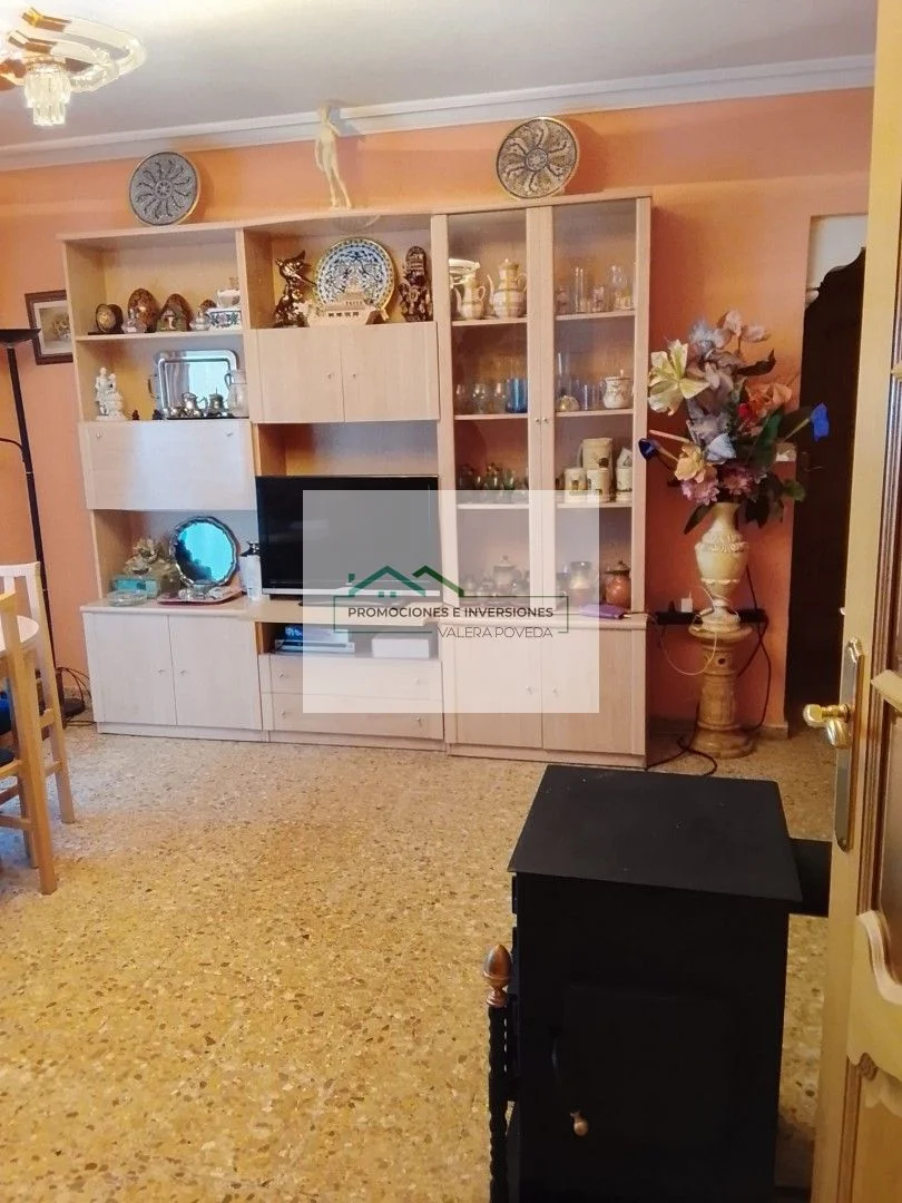 Good-condition house with four bedrooms