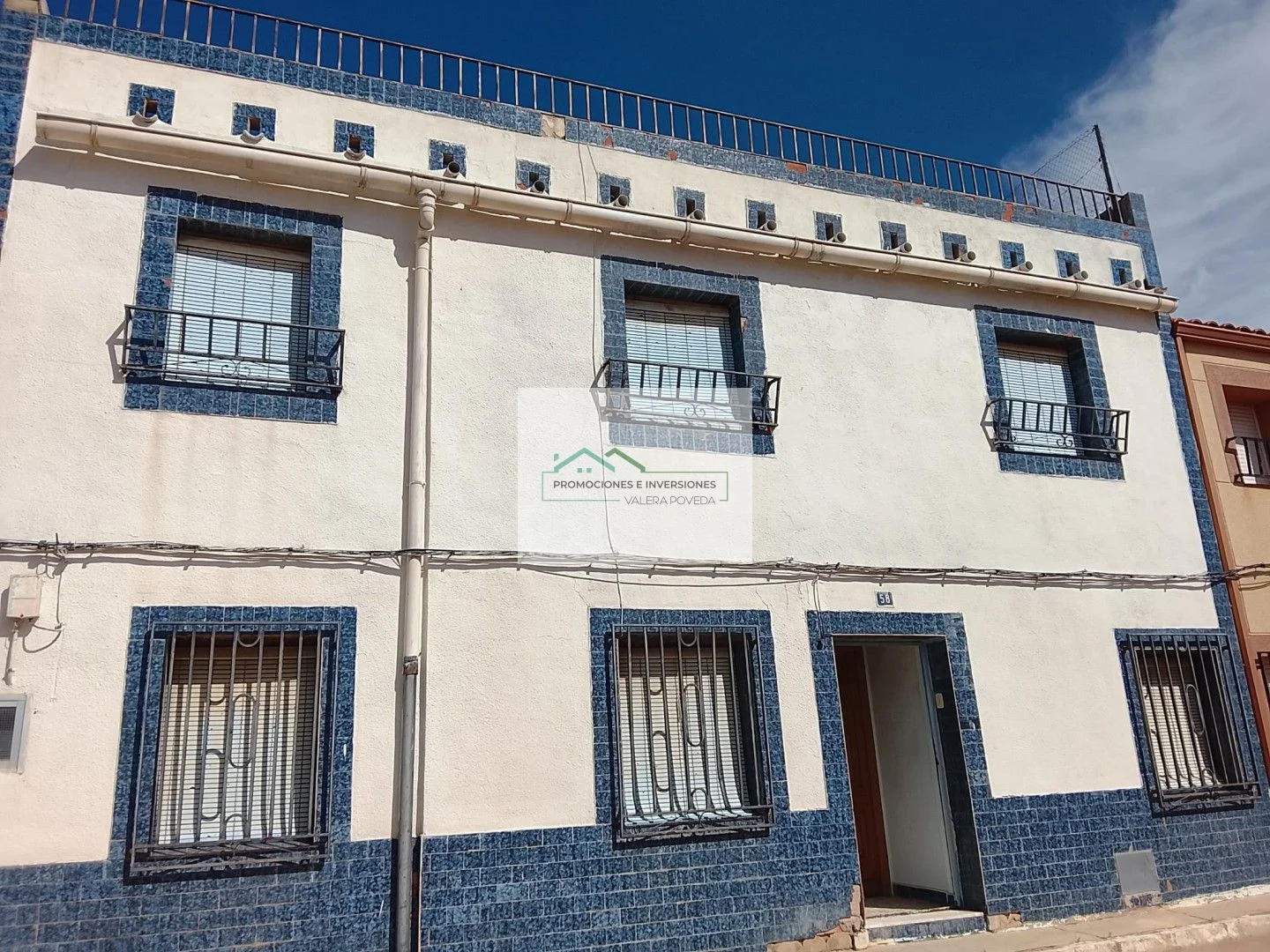 Large character house with 10 bedrooms
