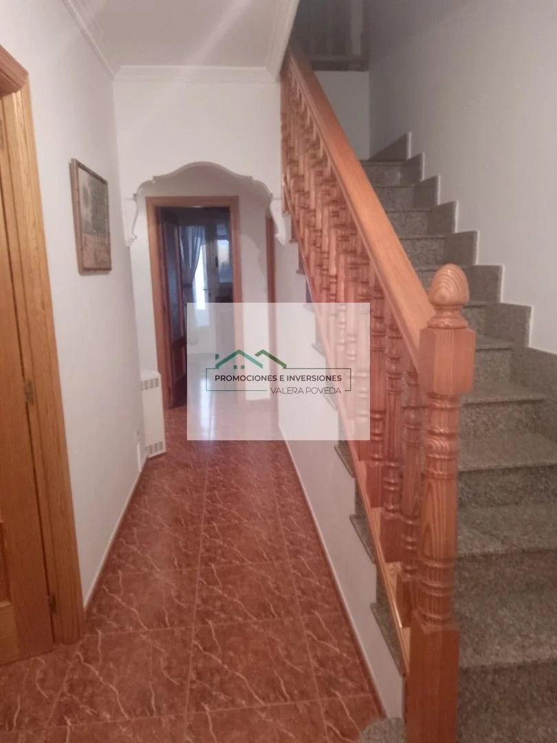 Large Iniesta townhouse, 7 bedrooms