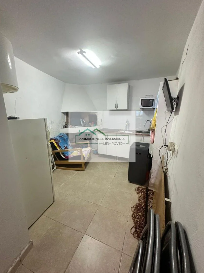 Casa de dos plantas en Villar del Humo