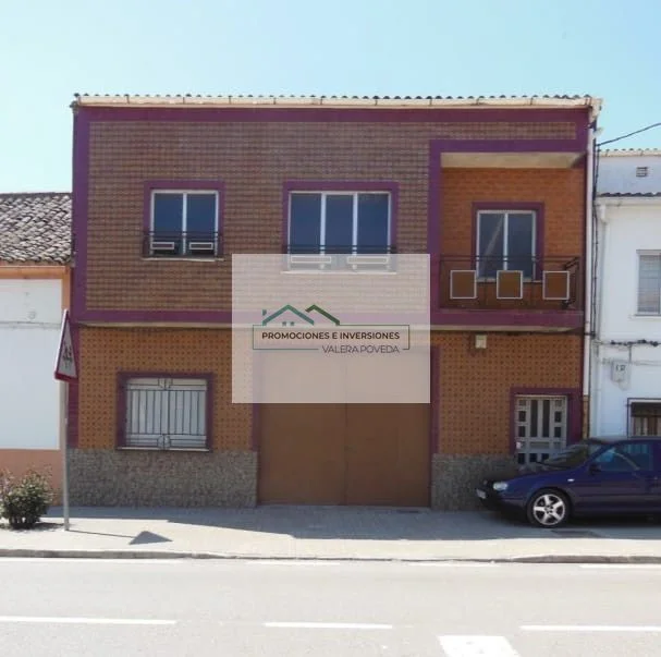 Two-storey industrial building in Almodovar