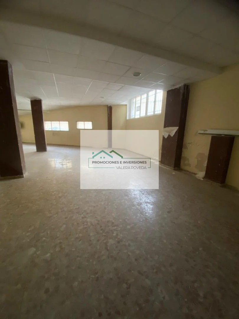 Open-plan commercial unit, 320 m², Cuenca