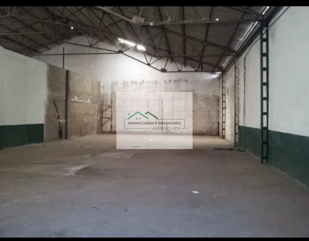 Industrial warehouse in Iniesta, 319 m²