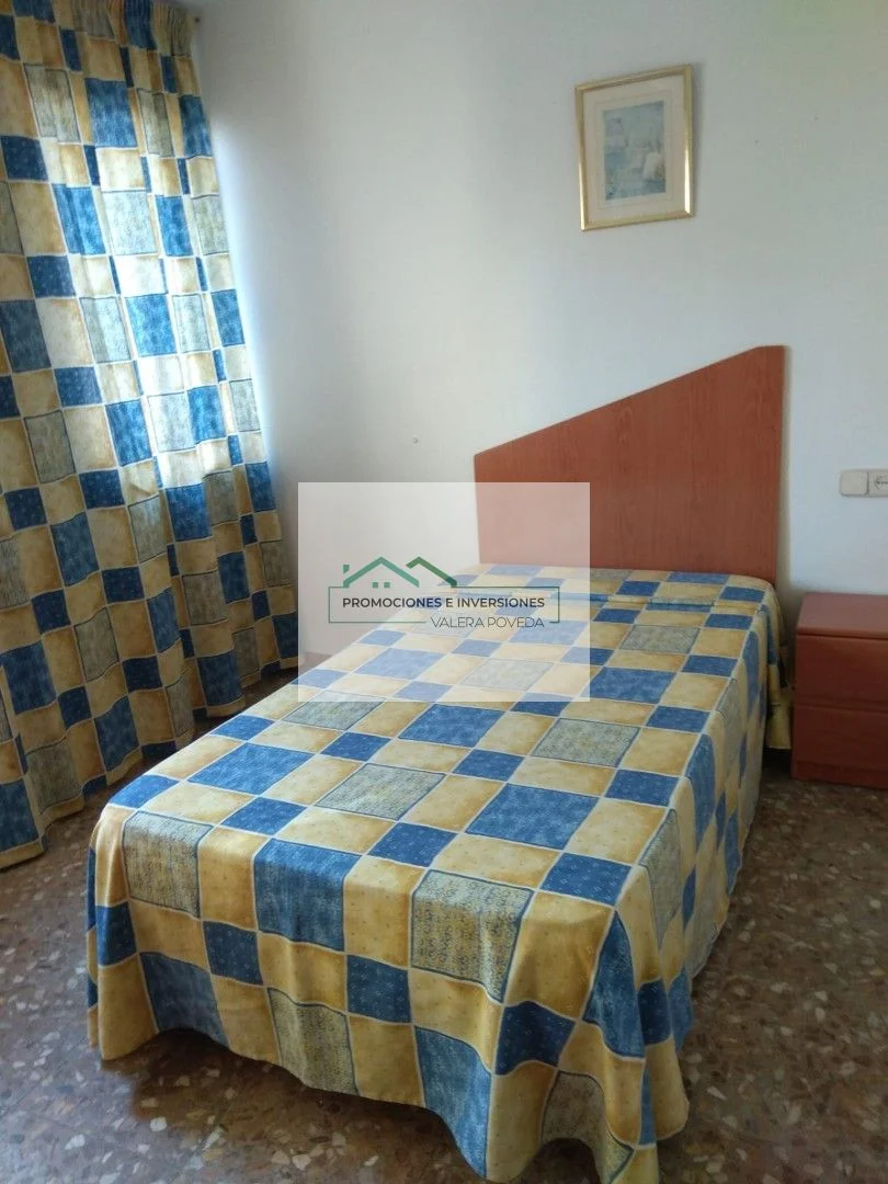 Bright three-bedroom flat in Cuenca