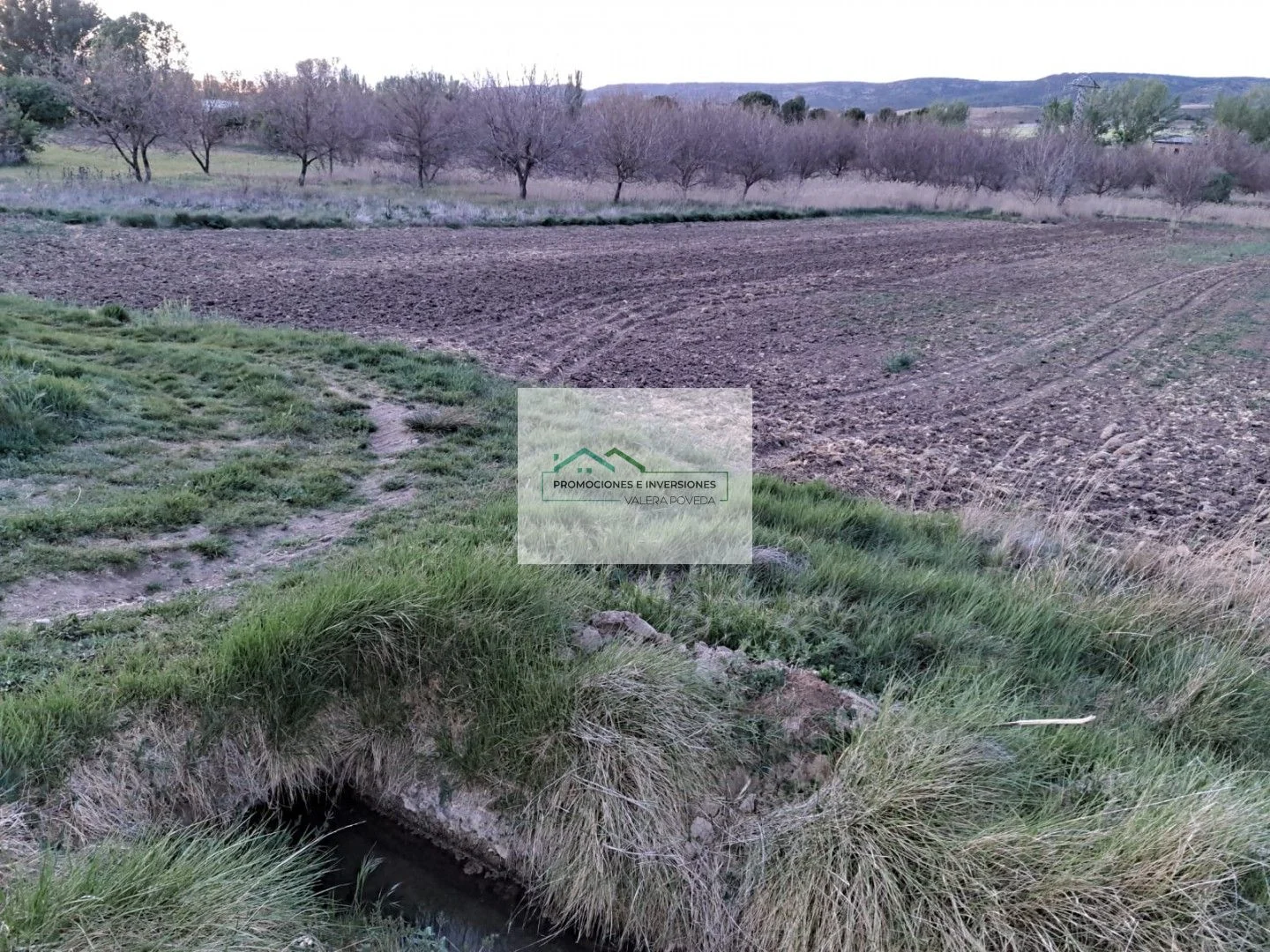 Terreno rústico cerca de Cuenca, 400 m²