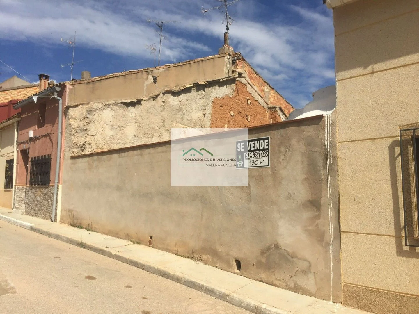 430 m² urban plot in La Puebla