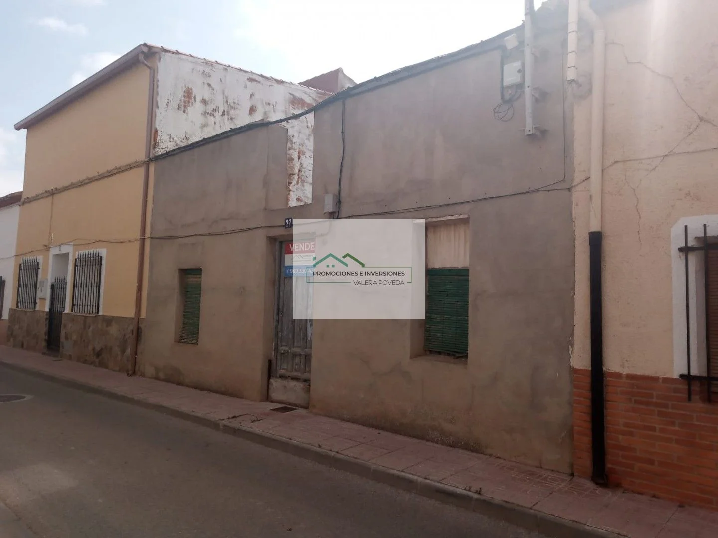 Urban plot near Plaza del Cosico