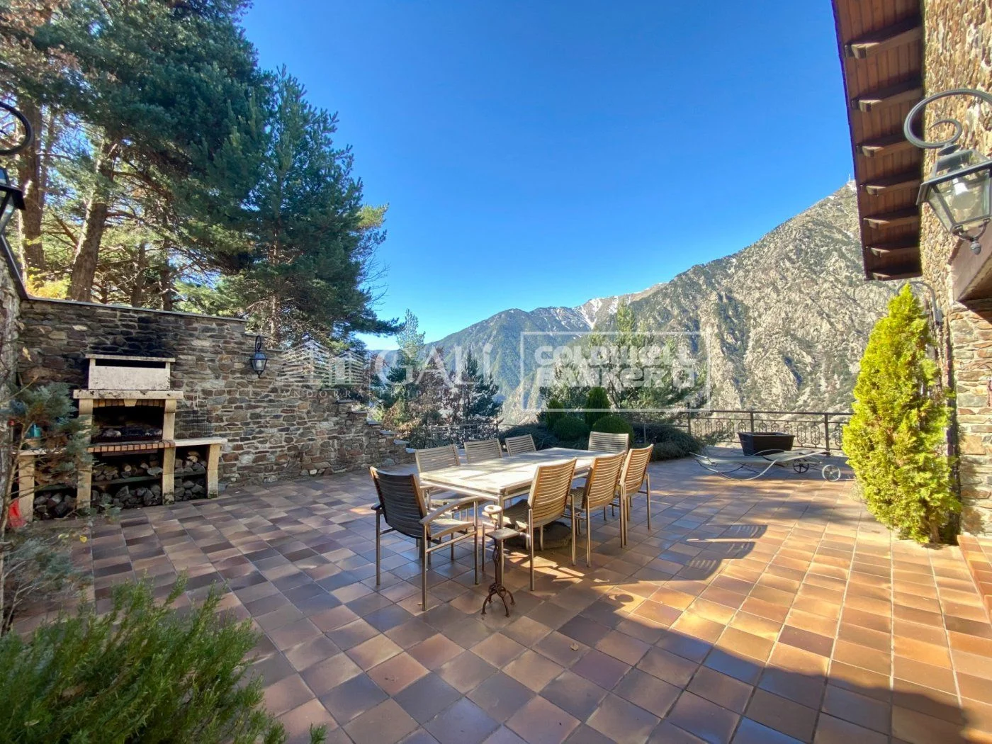 Andorra chalet with 350 m² views