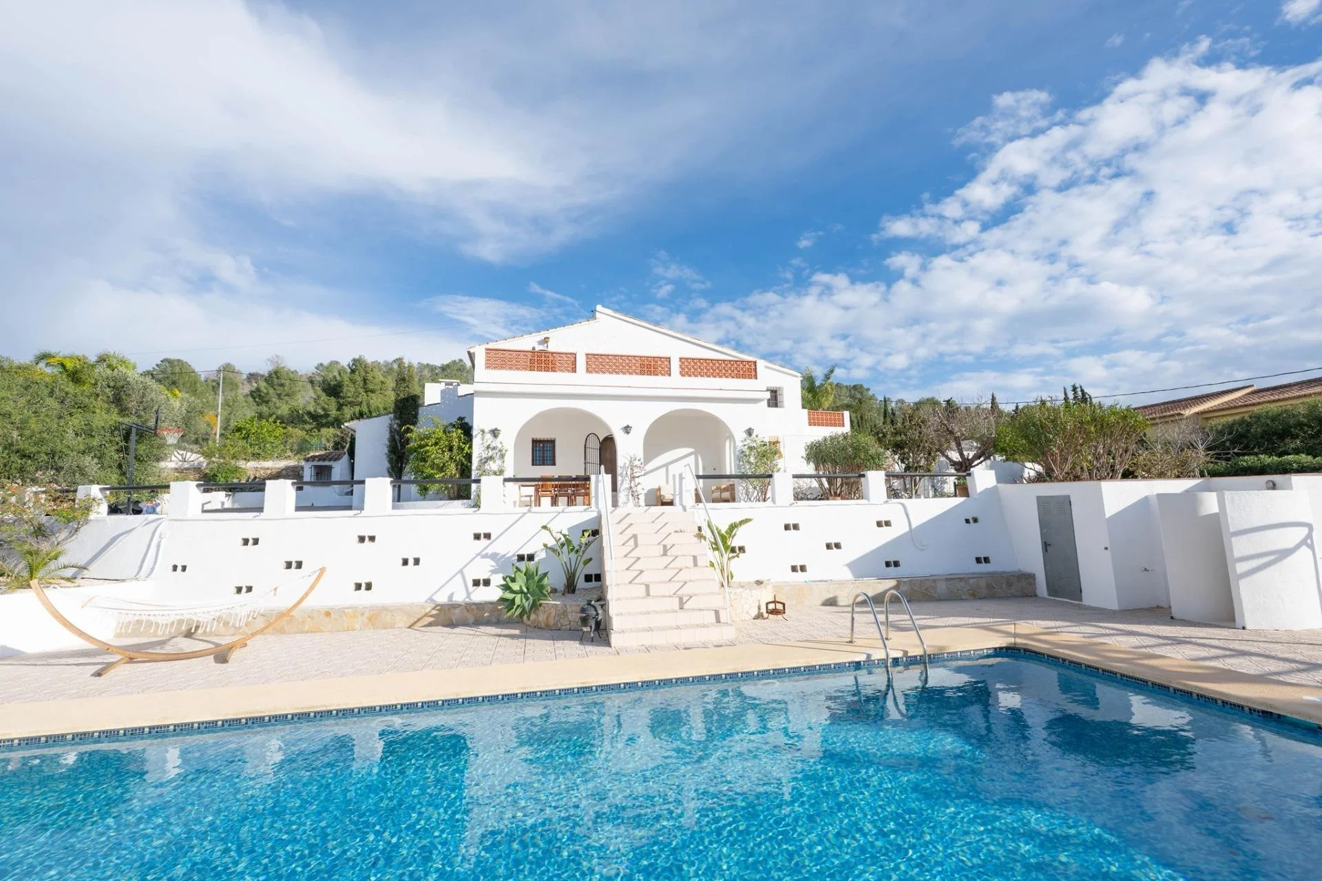 Renovated villa in Cometa, 303 m²