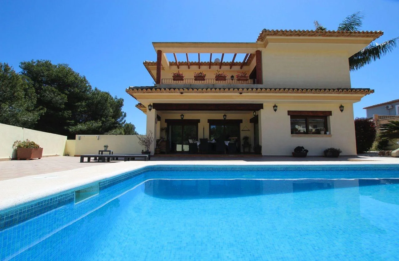 Calpe villa with 6 bedrooms