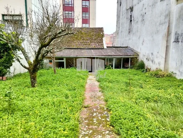 Solar urbano en Vigo con 400 m² edificables