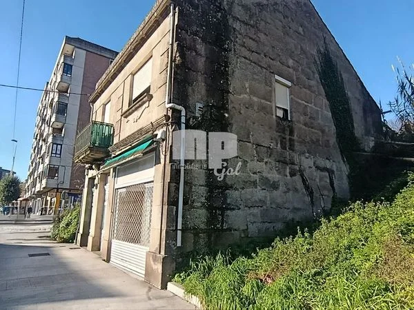 Edificio independiente en Vigo con solar urbano
