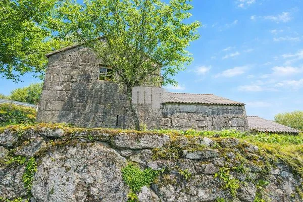 Rural stone house, 100 m², Laxoso
