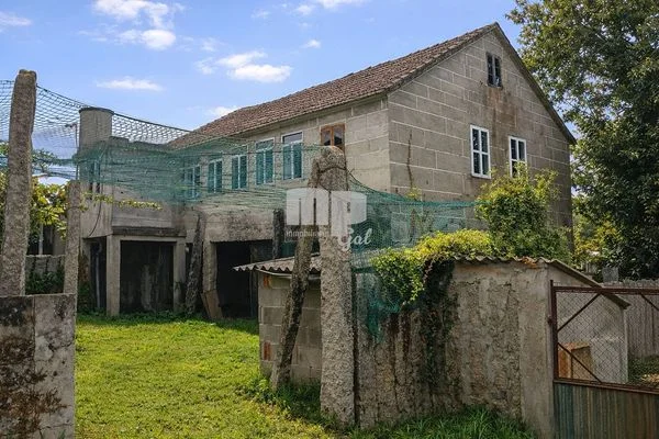 Casa rural con parcela de 7.000 m²