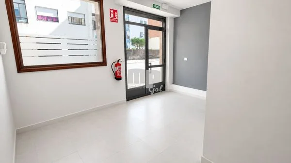 Local a pie de calle con potencial residencial
