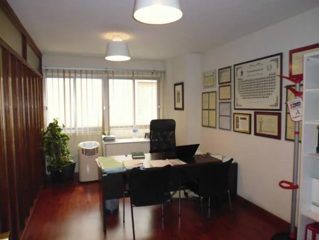 Ensanche office with 50 m²